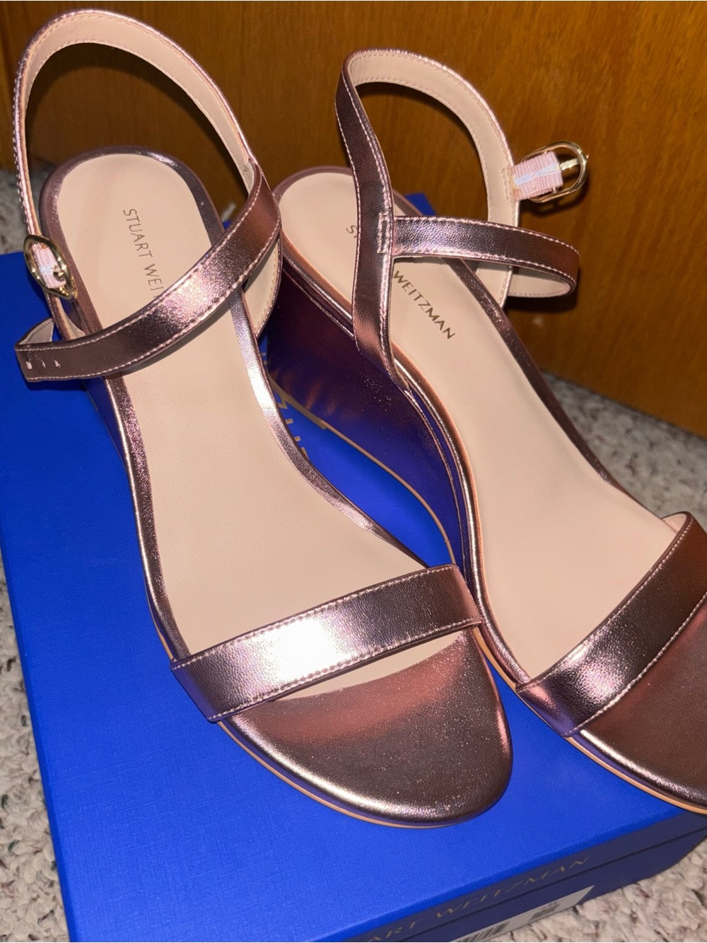 Stuart Weitzman Rose Gold Metallic Wedge Sandals - Picture 3 of 6